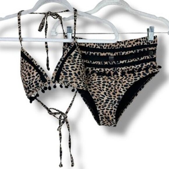 Pink Lily Sailing Through Paradise Leopard Print 2-Piece Bikini Swimwear Set - Picture 1 of 9
